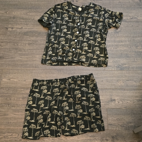 Robert Louis Black and Cream Tropical Pajama Set - Picture 1 of 5